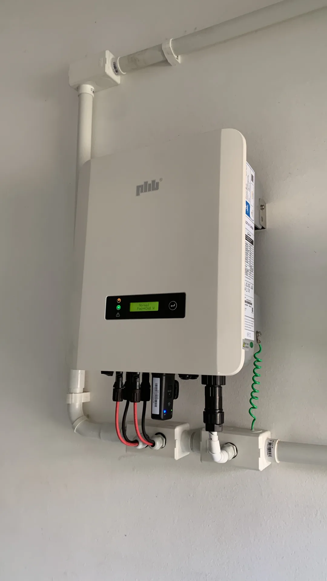 Painéis solares em telhado residencial — obra 01, foto 1